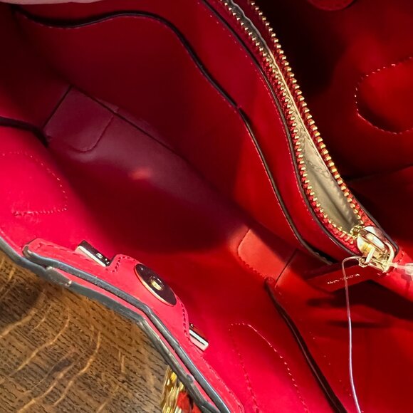 MICHAEL KORS Bright Red Leather Crossbody - Picture 5 of 14